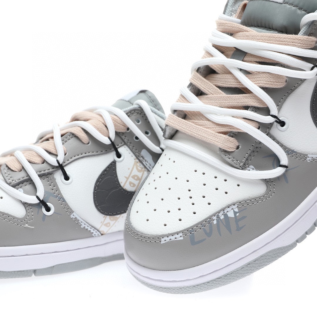 Dunk Low “菸灰白XX塗鴉綁繩”