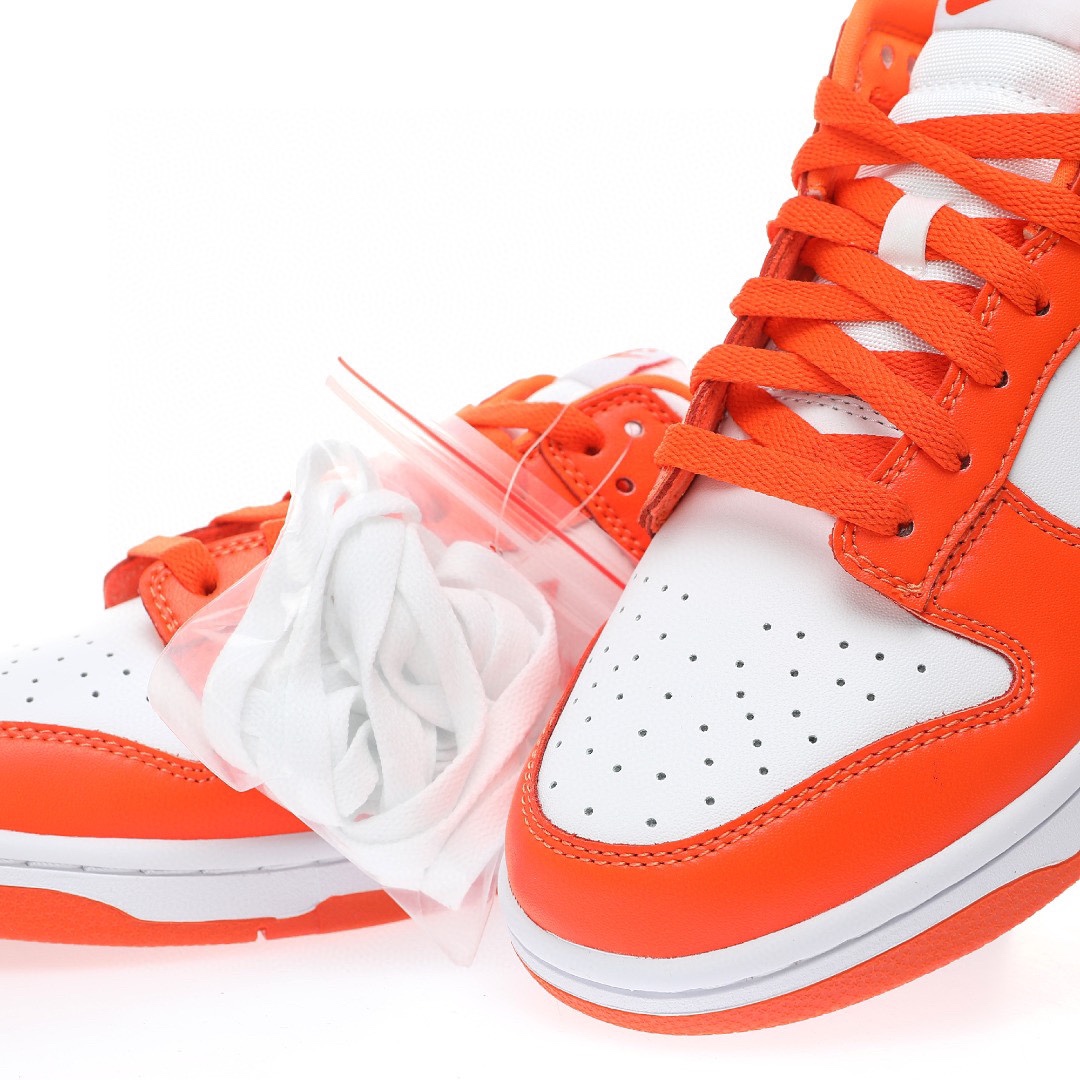 Dunk Low “白橘雪城”