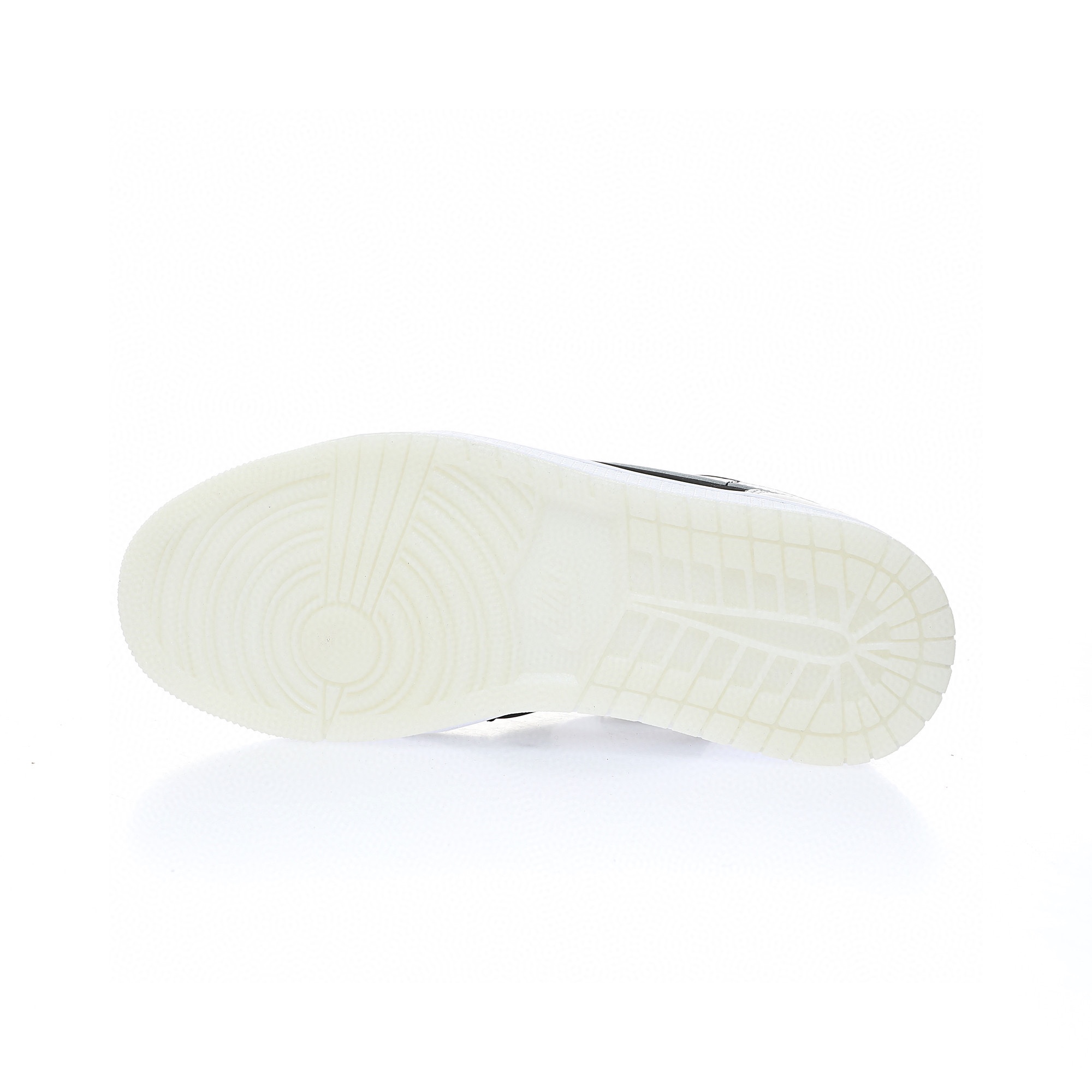 Nike Air Jordan 1 “黑珍珠白熊貓水晶底”