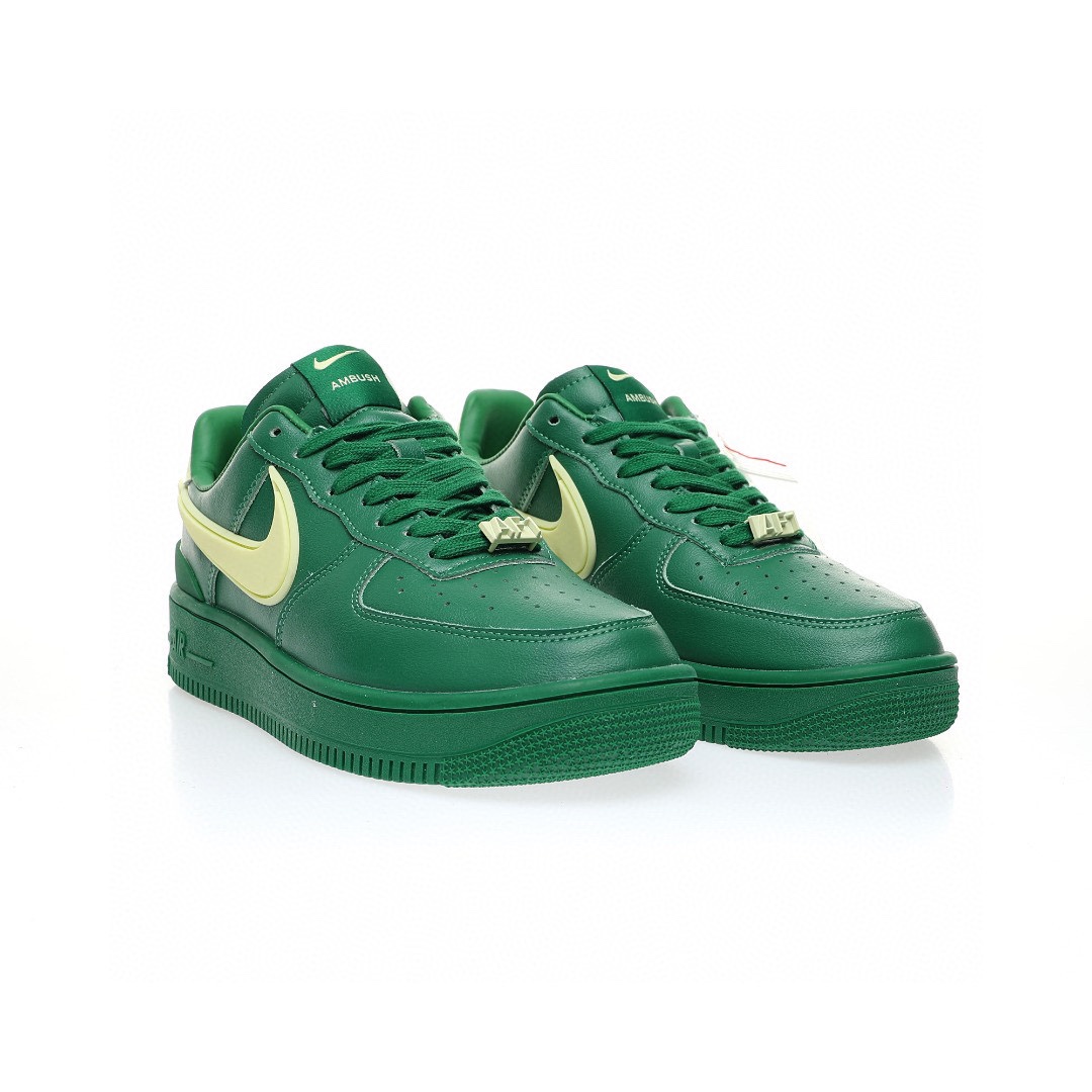 Nike Air Force 1 “聯名綠魔俠黃大鉤”
