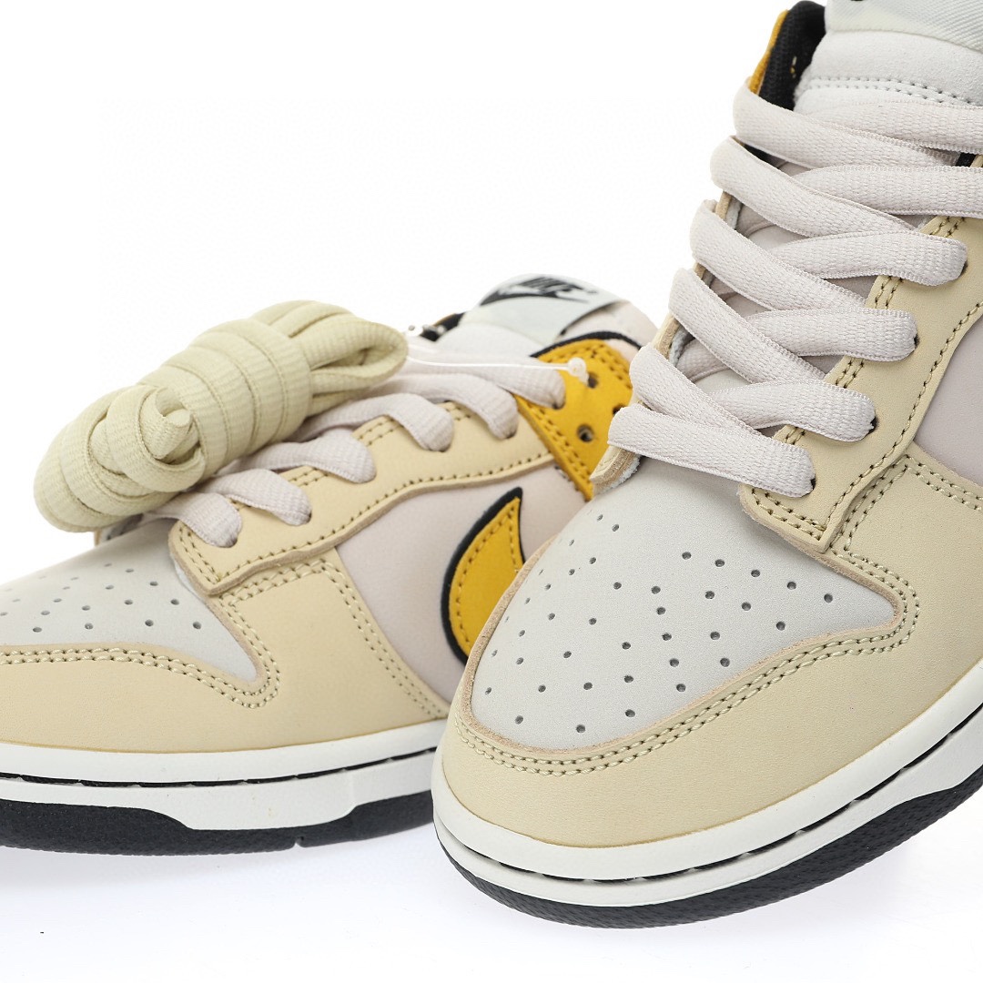Dunk Low “亮黃米白黑”