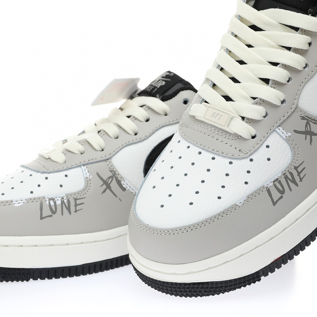 Nike Air Force 1 “淺灰白黑腰果花XX塗鴉”