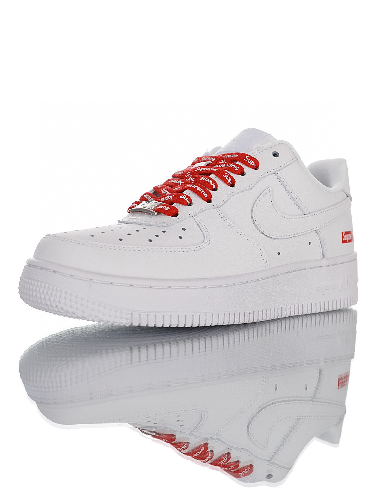 Supreme x Nike Air Force 1 「皮革白紅LOGO」