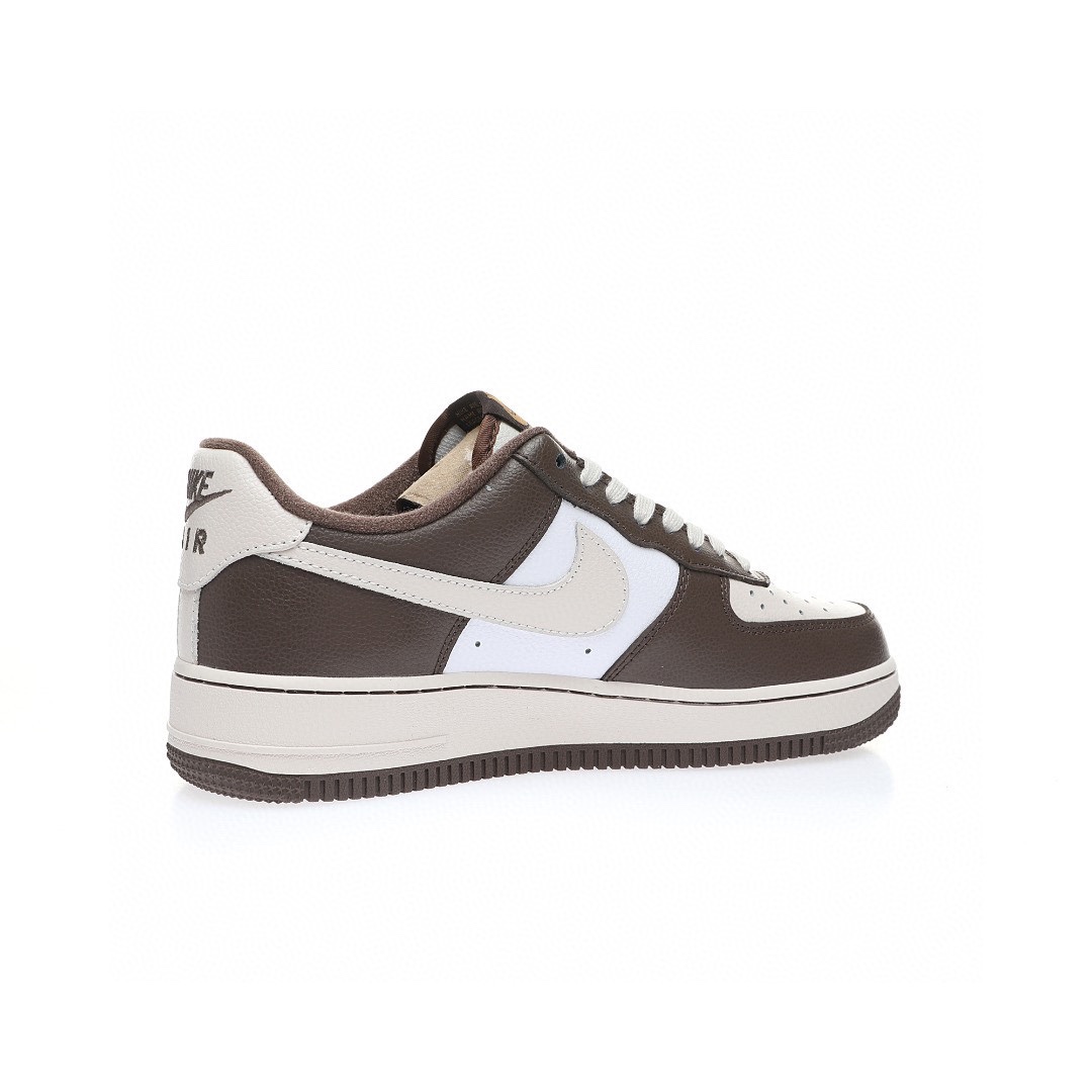 Nike Air Force 1 「皮革巧克力棕白金小鈎」
