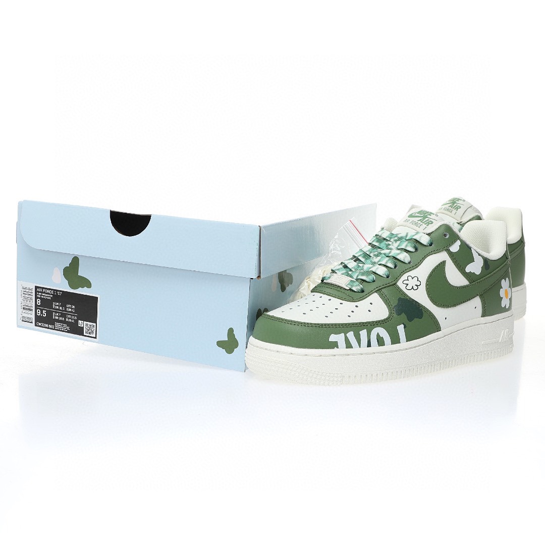 Nike Air Force 1 “拼接舊綠米白蝴蝶花朵印花”