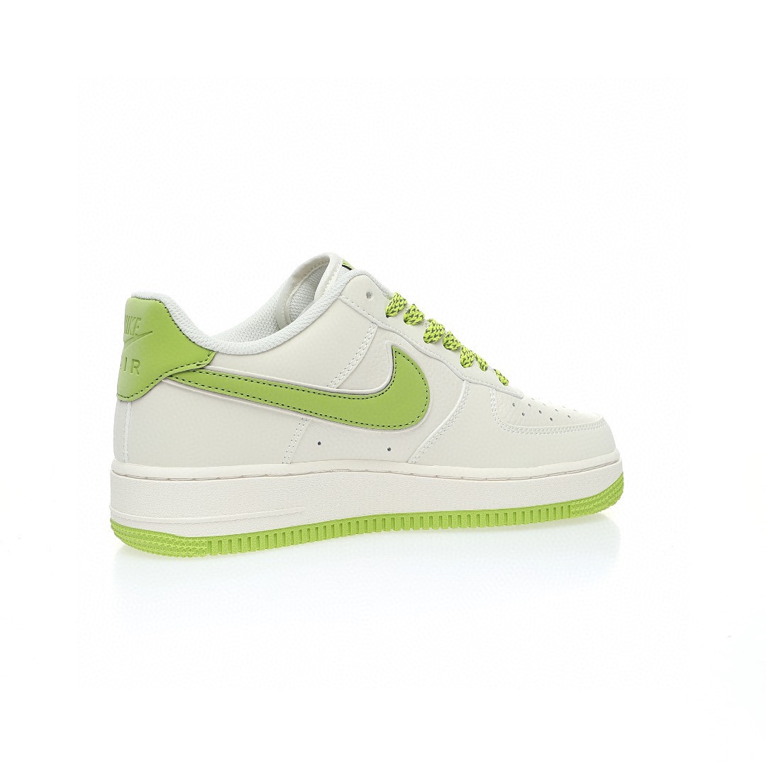 Nike Air Force 1 “皮革米白牛油果綠3M反光疊鉤”