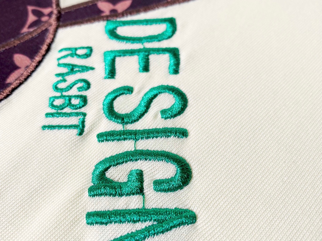 Louis Vuitton/路易威登 秀場限定23ss新款萬針刺繡老化兔子聯名圖案經典圓領短袖