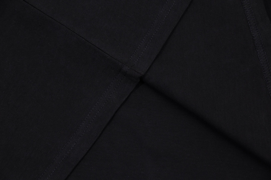 Burberry/巴寶莉 兔年系列圓領短袖