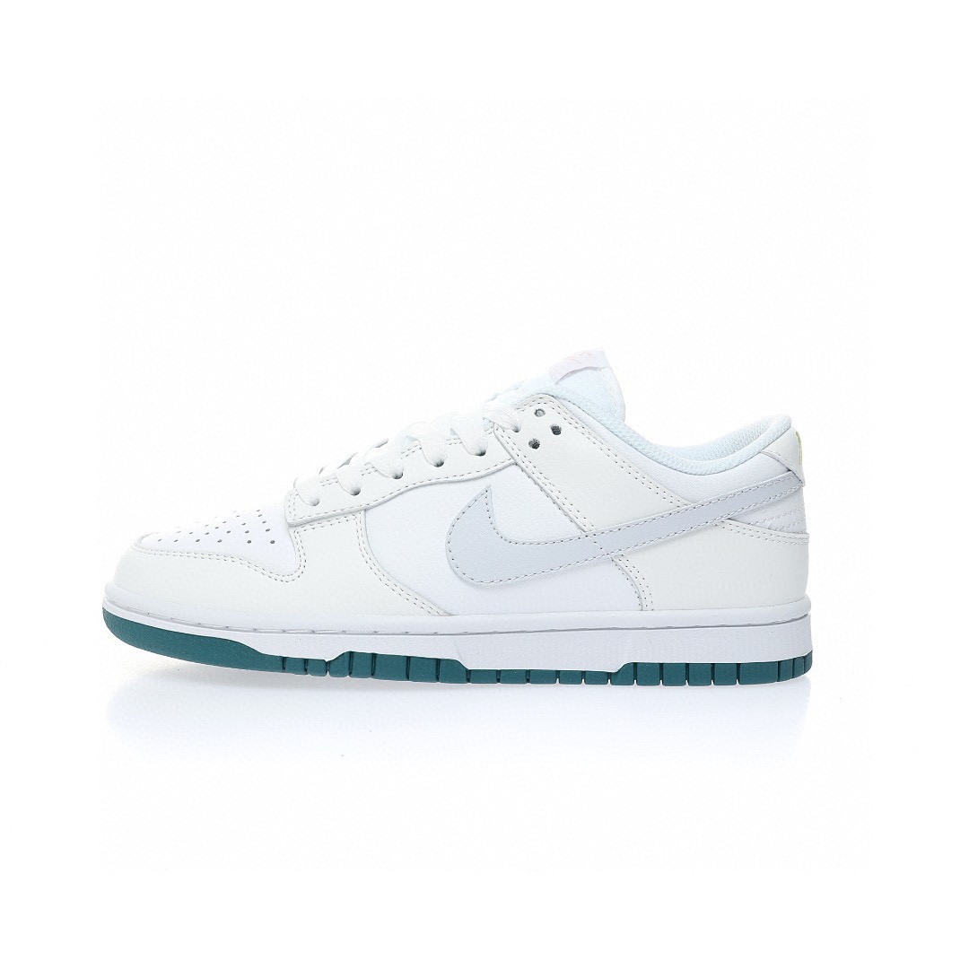 Dunk Low 「皮革淺灰藍」