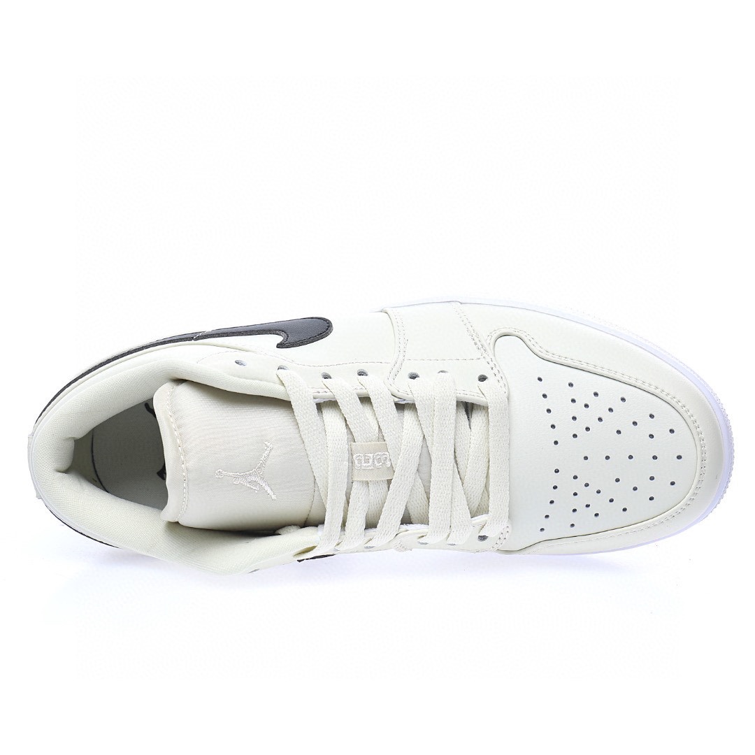 Nike Air Jordan 1 “皮革椰奶白黑鉤子”