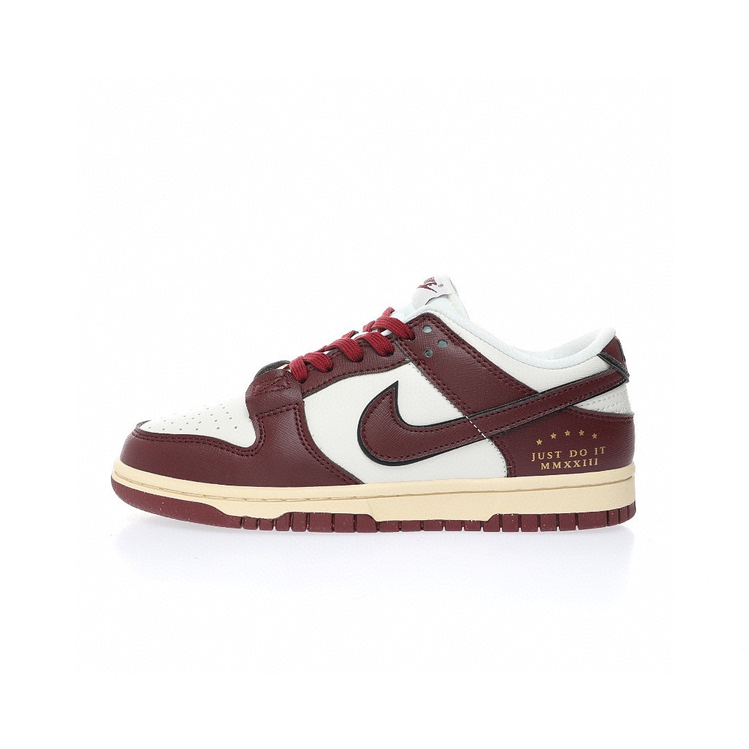 Dunk Low 酒紅白金幣鞋扣