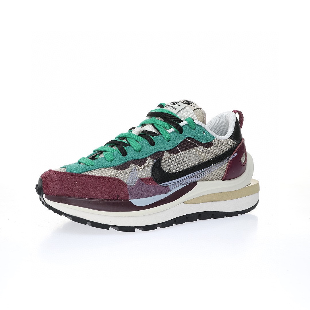 Sacai x Nike VaporWaffle 3.0"Red Neptune Green"系列改良馬拉松變形解構前衛設計五層底休閒運動慢跑鞋「透吸酒紅水綠黑白大重疊雙鈎子」
