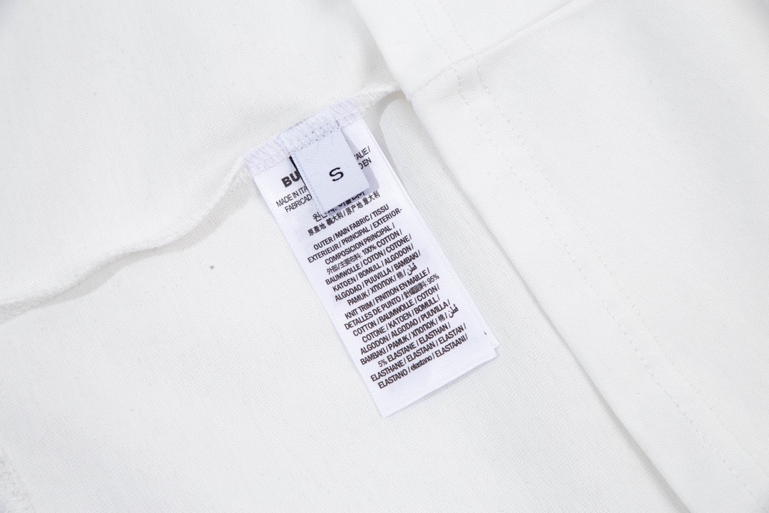 Burberry/巴寶莉 兔年系列圓領短袖