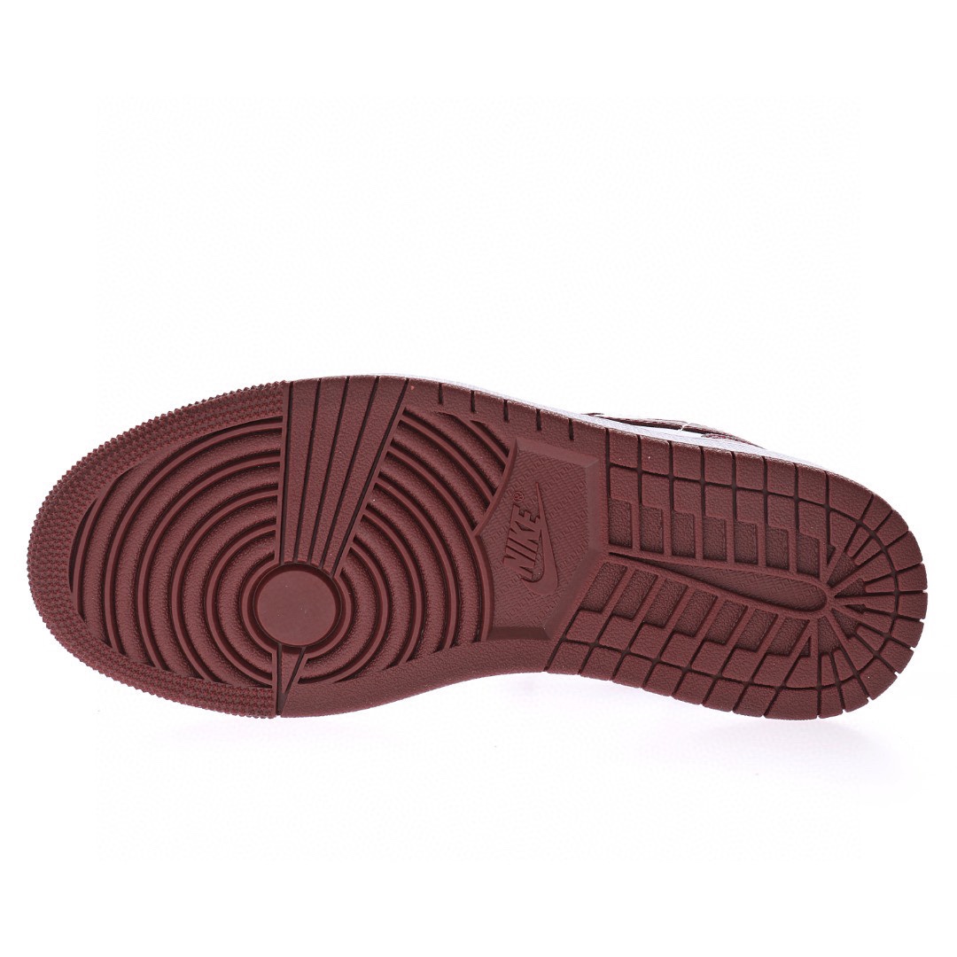 Nike Air Jordan 1 「反轉芝加哥」