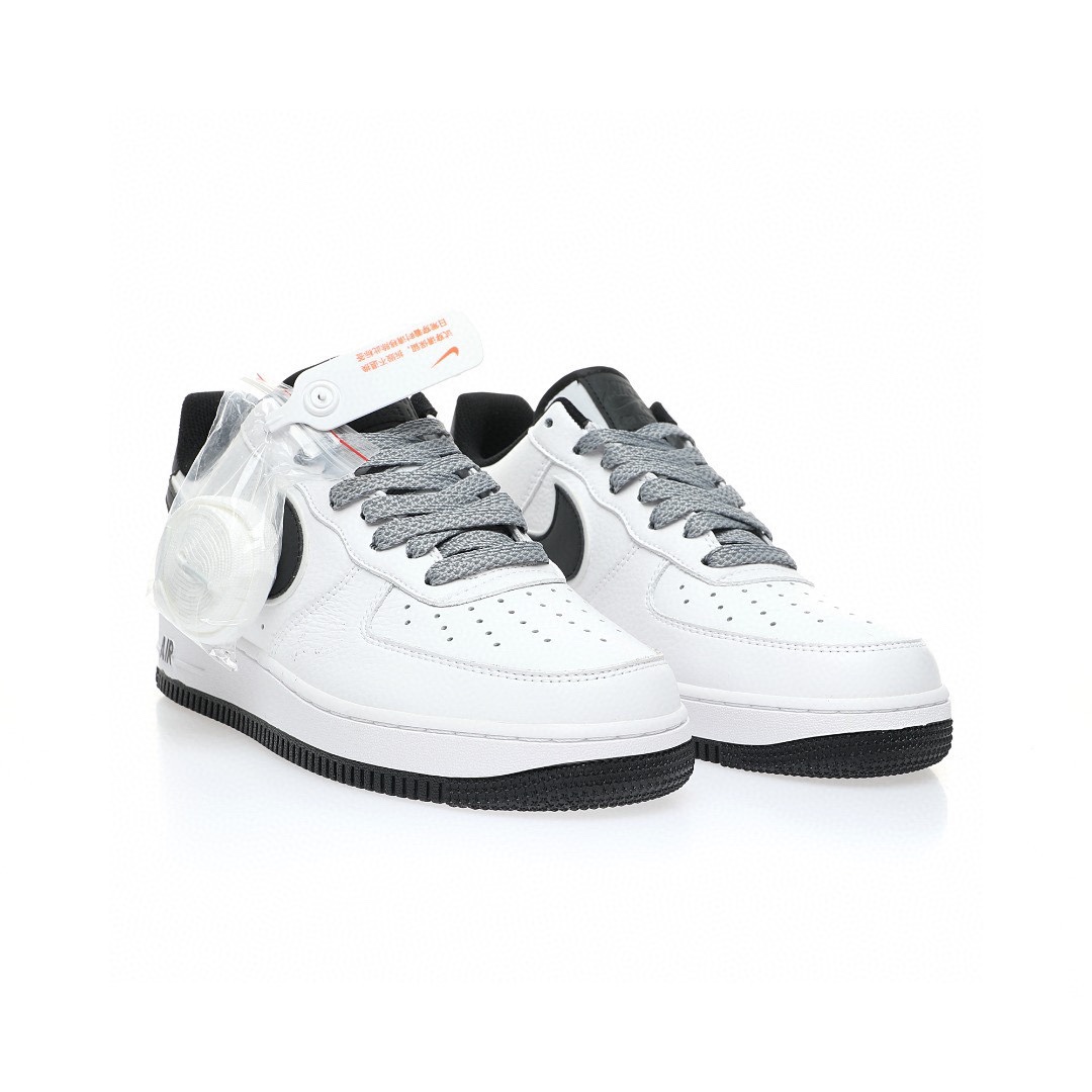 Nike Air Force 1 “皮革白黑天使反光鉤子”