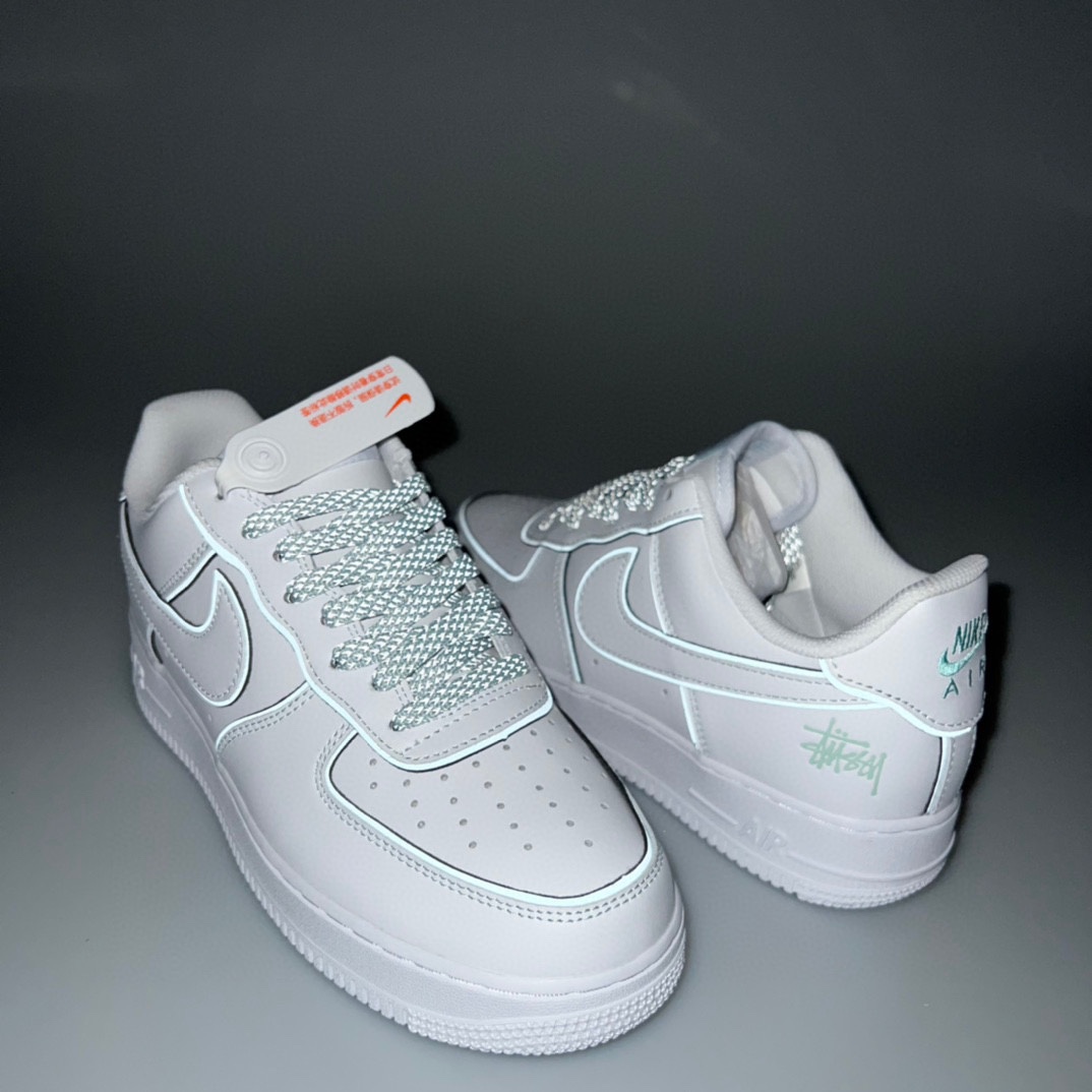 Nike Air Force 1 “皮革白淺綠邊反光”