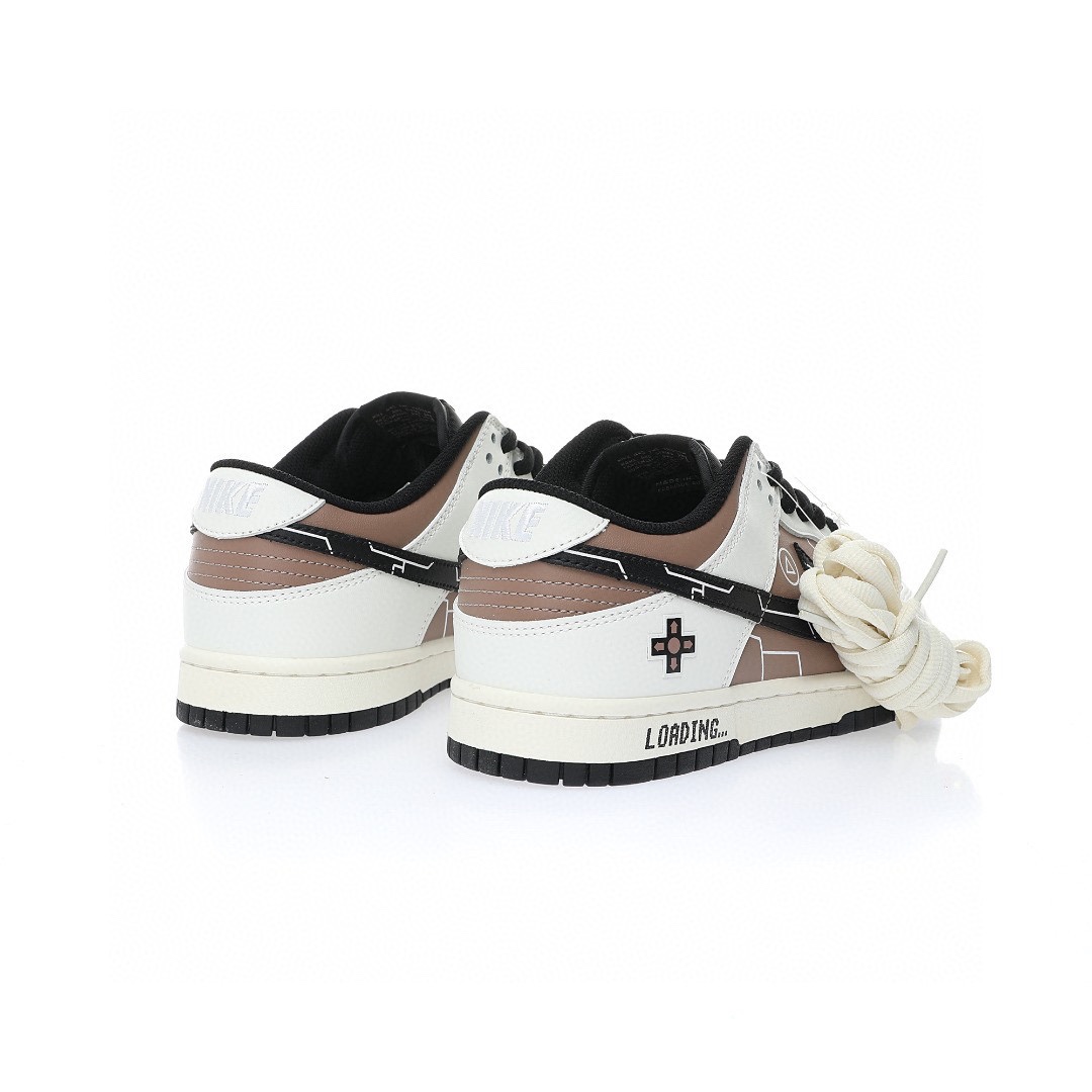 Dunk Low “皮革白黑巧克力棕遊戲印花”
