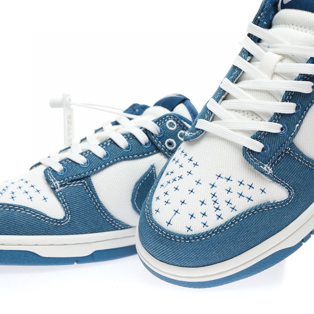 Dunk Low “丹寧牛仔藍白刺子繡”