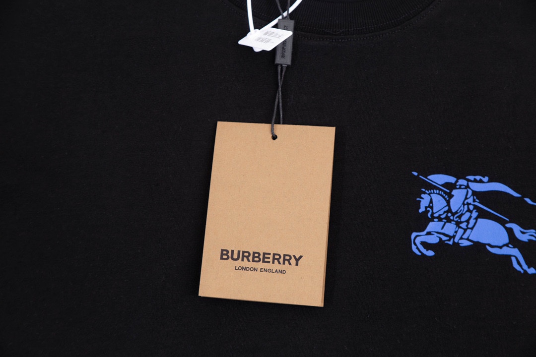 【 BURBERRY 】
