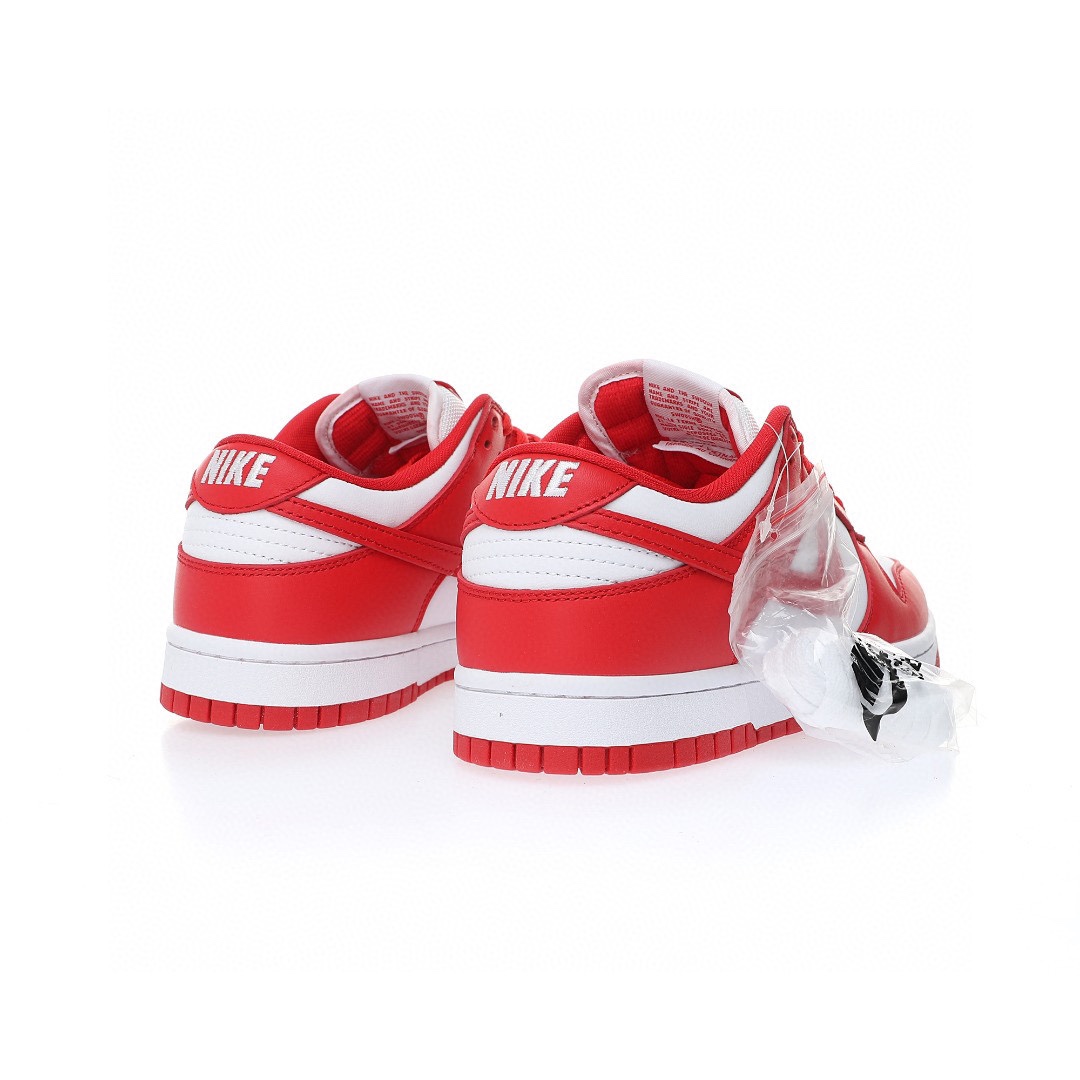 Dunk Low “聖約翰大學紅白紅”