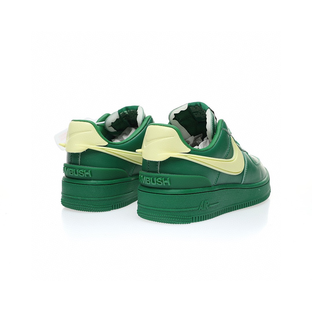 Nike Air Force 1 “聯名綠魔俠黃大鉤”