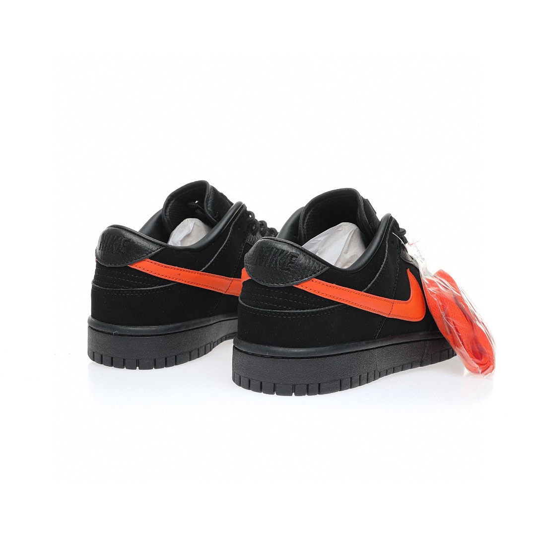 Dunk Low “聯名黑亮橙”