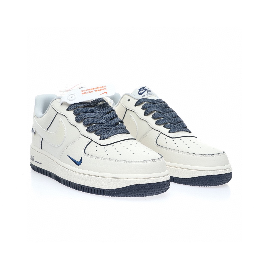 Nike Air Force 1 “皮革米白暗夜藍小鉤”