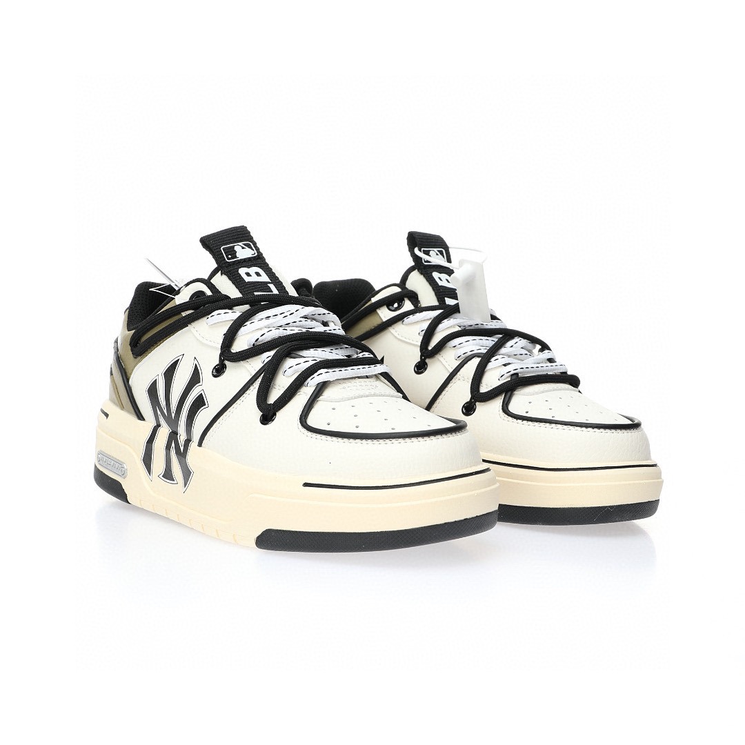 New York Yankees x MLB Chunky Liner Low 皮革米棕黑NY印花綁繩