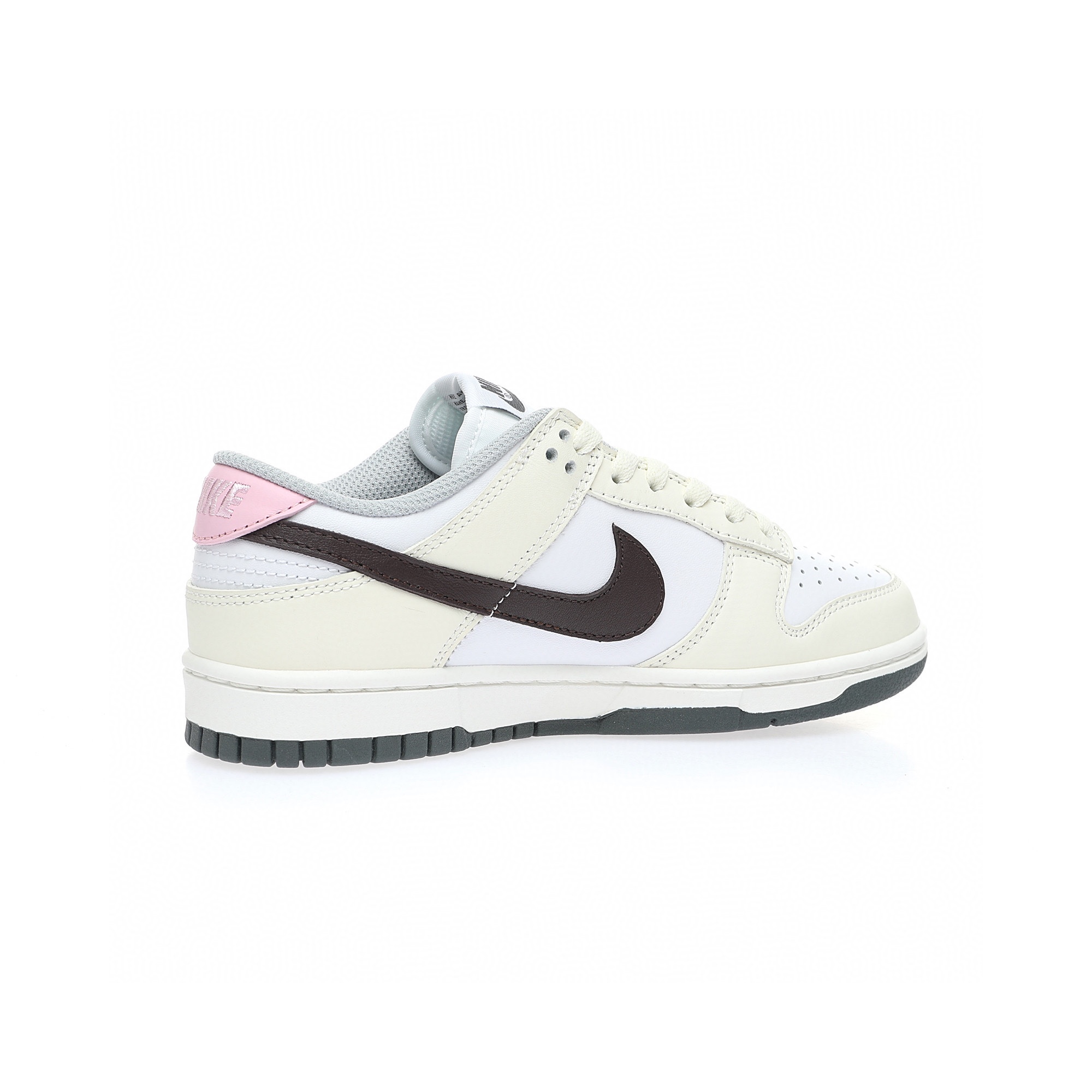 Dunk Low “杏仁白粉棕花期信使”