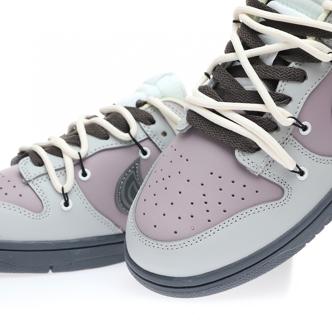 Dunk Low “水泥灰香紫塗鴉綁繩”