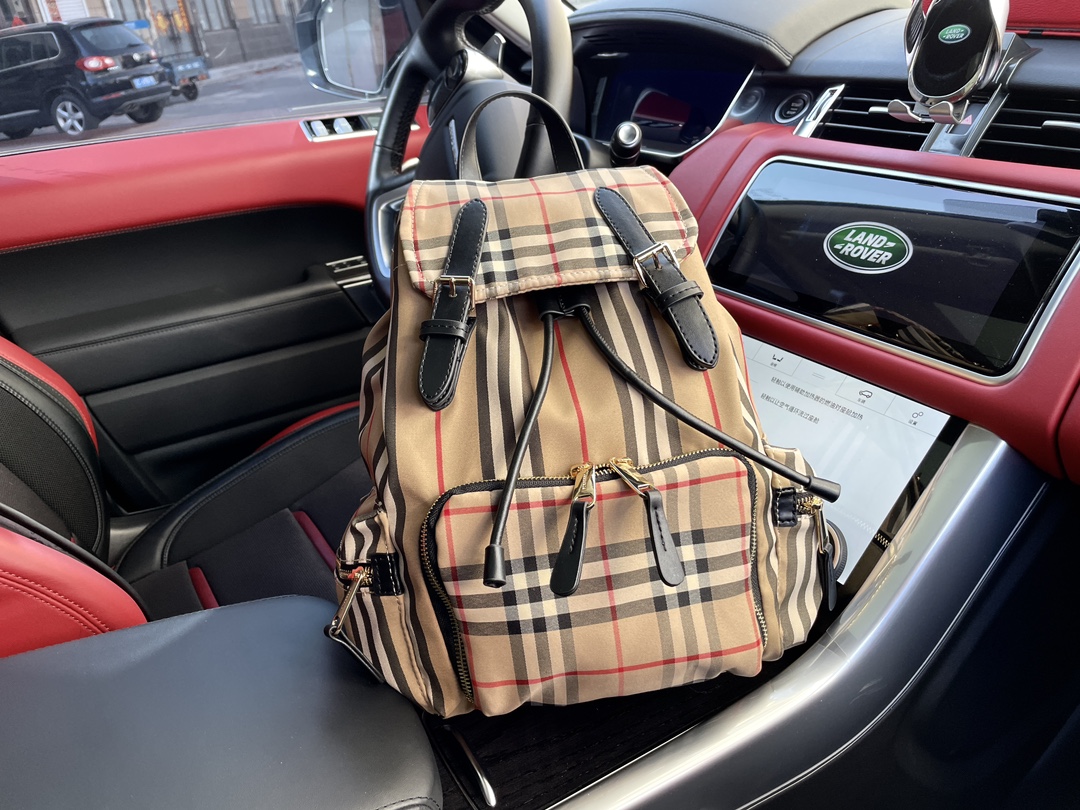 ★Burberry★チェック バックパック 💥