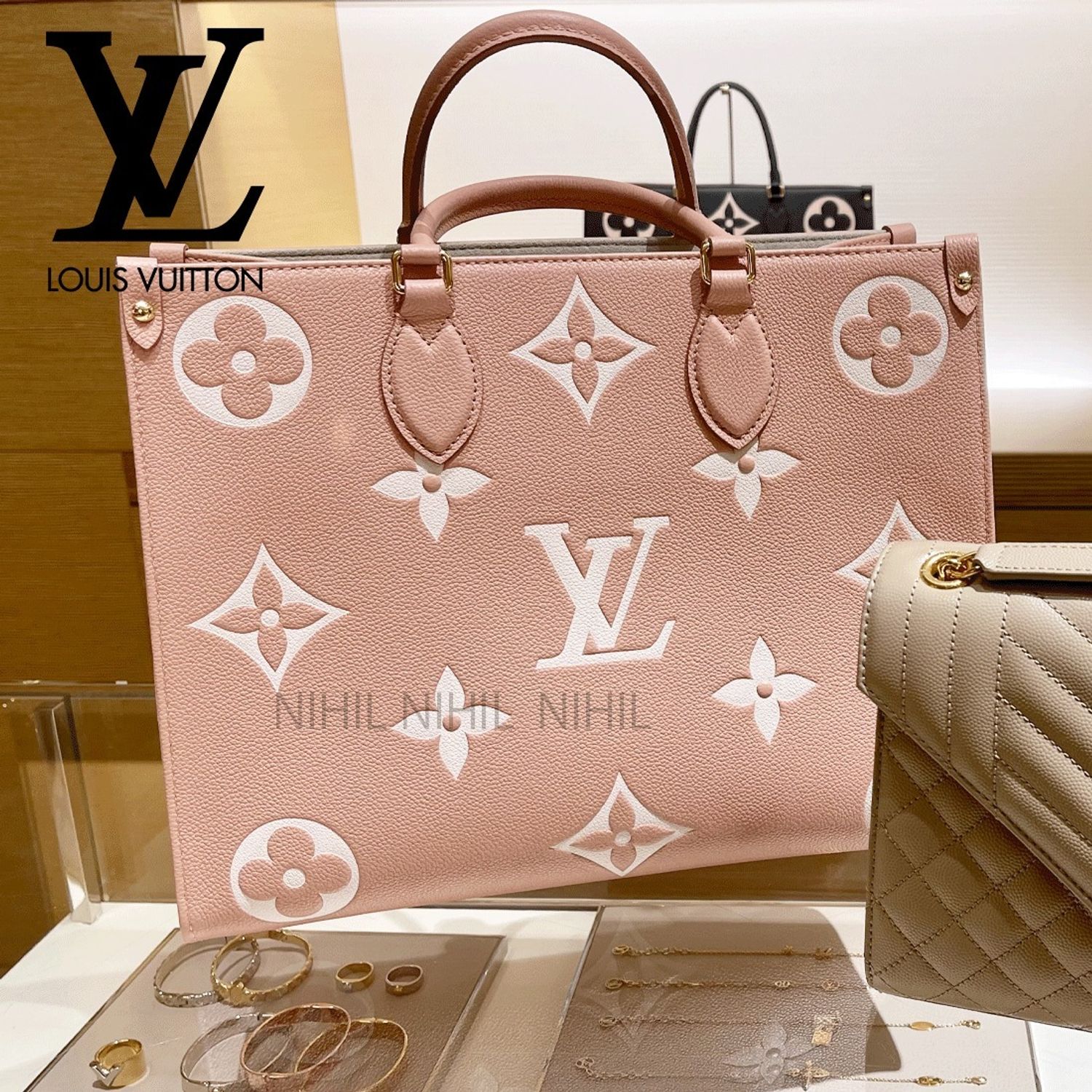 新作◎関税込◎Louis Vuitton◇オンザゴーMM◇新色ローズ (Louis Vuitton/トートバッグ) M46286【BUYMA】