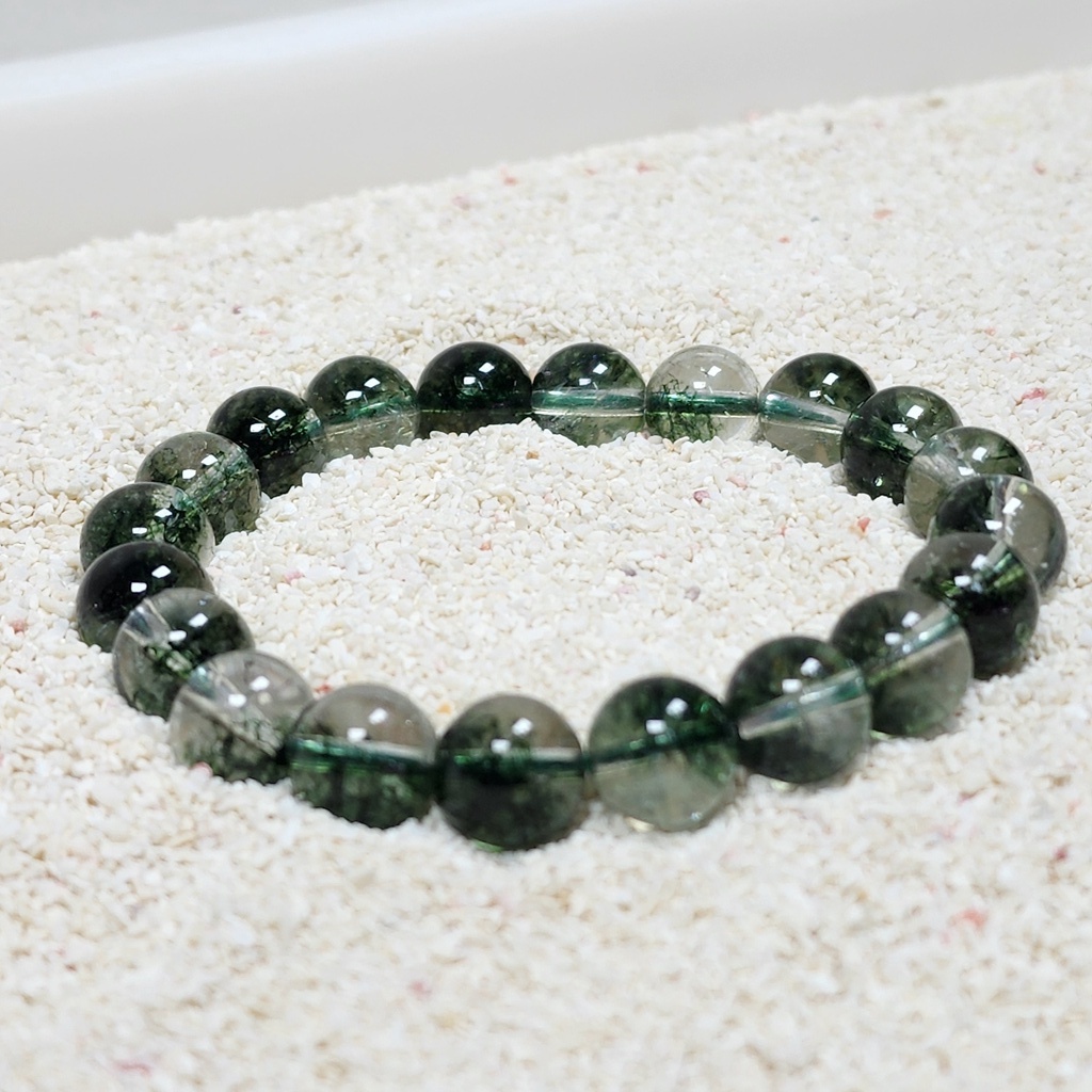 SG LOCAL - AURA HAVEN Green Phantom Quartz Bracelet