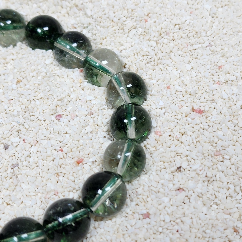 SG LOCAL - AURA HAVEN Green Phantom Quartz Bracelet