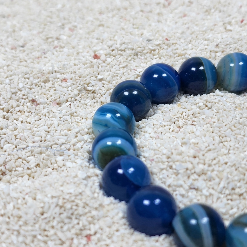 SG LOCAL - AURA HAVEN Royal Blue Lace Agate Bracelet