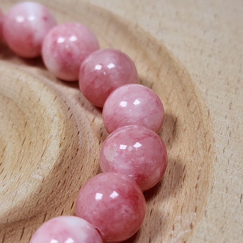 SG LOCAL - AURA HAVEN Pink and White Persian Jade Bracelet