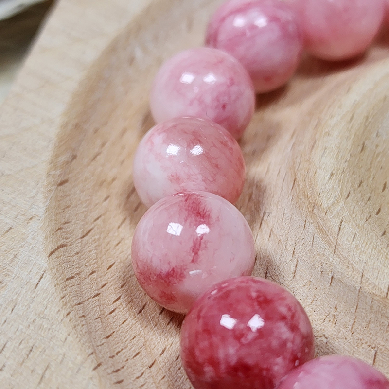 SG LOCAL - AURA HAVEN Pink and White Persian Jade Bracelet