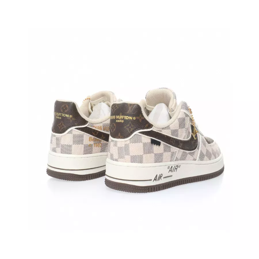 日本未入荷】♪超入手困難LOUIS VUITTON X NIKE AIR FORCE1【本物保証】【代金引換】