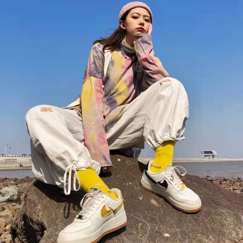 ナイキ ウイメンズモデル エア フォース ワン "ヴァンダライズド" レディース メンズ スニーカー【海外展開 日本未入荷】