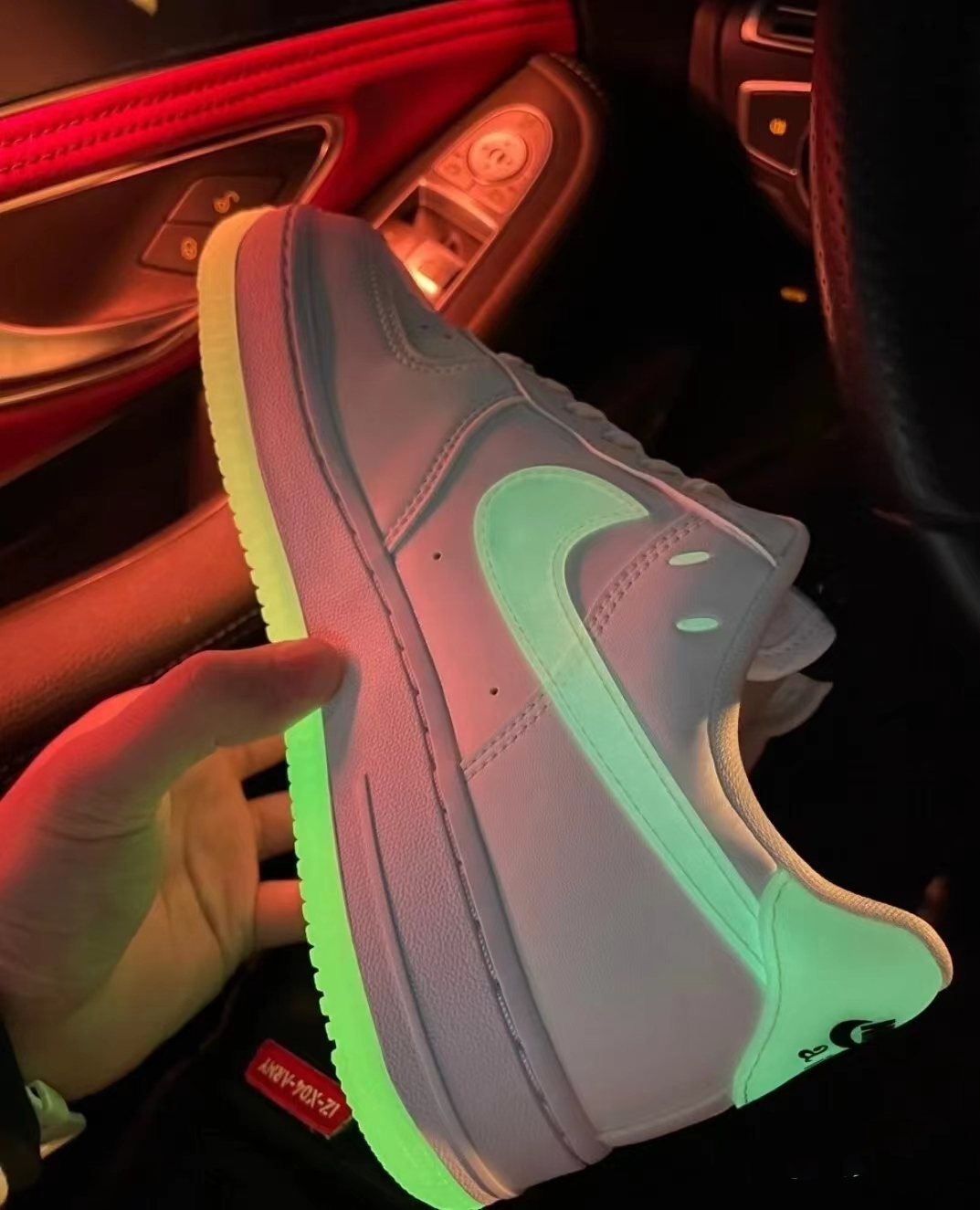 NIKE AIR FORCE 1 HAVE A NIKE DAY