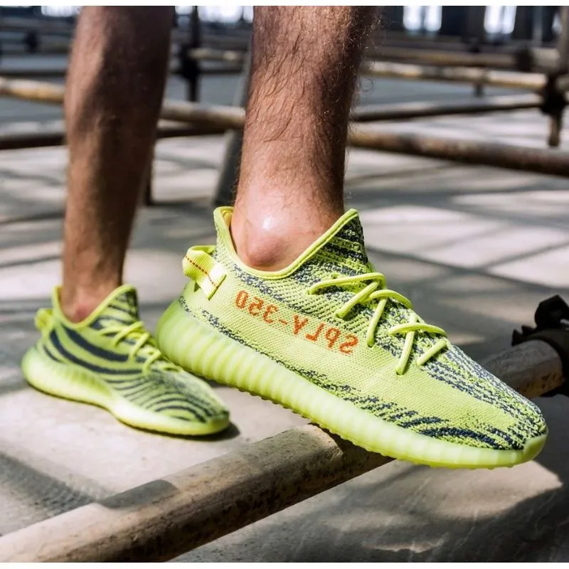 adidas Yeezy Boost 350 V2 Semi Frozen Yellow セミフローズン