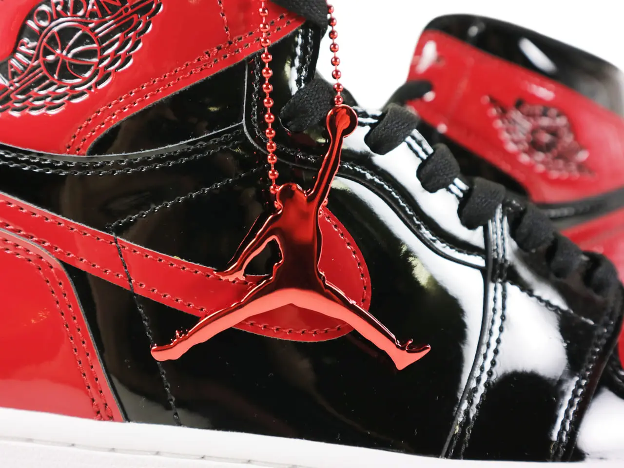 AIR JORDAN 1 RETRO HIGH OG "BLACK/VARSITY RED-WHITE"
