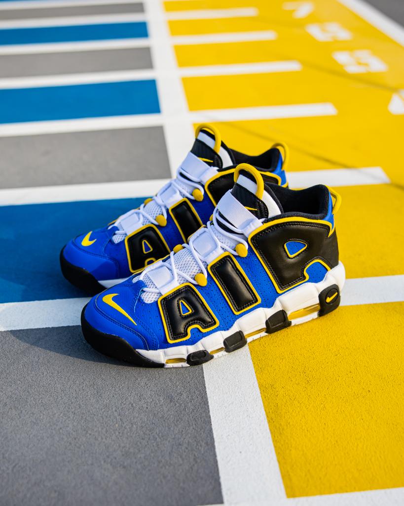 NIKE ナイキ AIR MORE UPTEMPO 'PEACE, LOVE, AND BASKETBALL' エア モア アップテンポ "ピース,ラブ,アンド バスケットボール" メンズ レディース スニーカー GAME ROYAL/BLACK-WHITE-SPEED YELLOW DC【海外展開 日本未入荷】