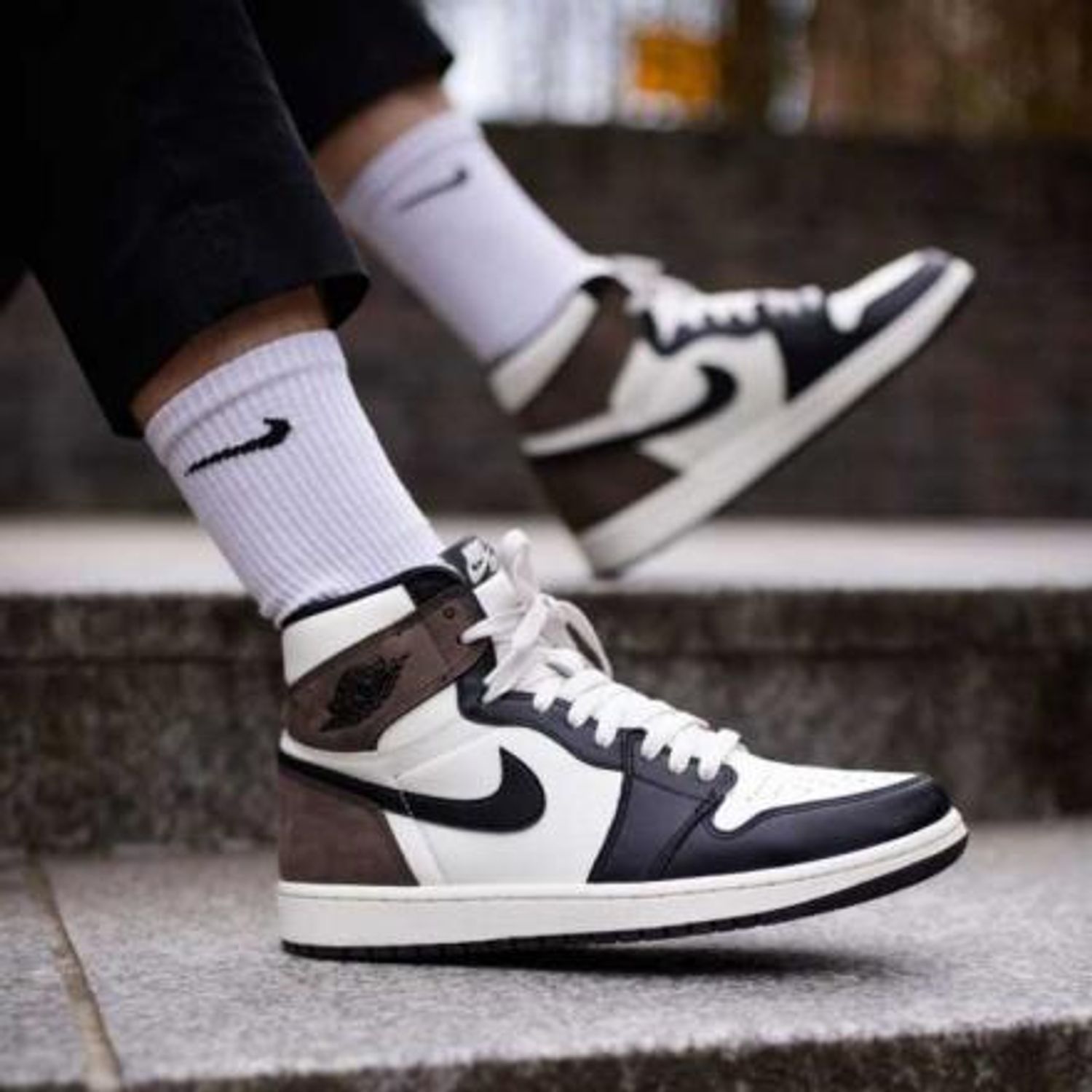 NIKE ナイキ AIR JORDAN 1 RETRO HIGH OG 'DARK MOCHA' エア ジョーダン ワン レトロ ハイ オージー "ダークモカ" メンズ レディース スニーカー SAIL/DARK MOCHA-BLACK-BLACK 【限定モデル】
