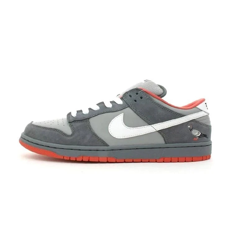 Staple x ナイキ スケートボーディング ダンク ロー プロ OG QS ホワイト/ブラッ/クグレー