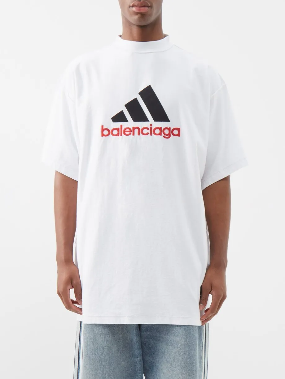 BALENCIAGA / ADIDAS オーバーサイズTシャツ で ホワイト