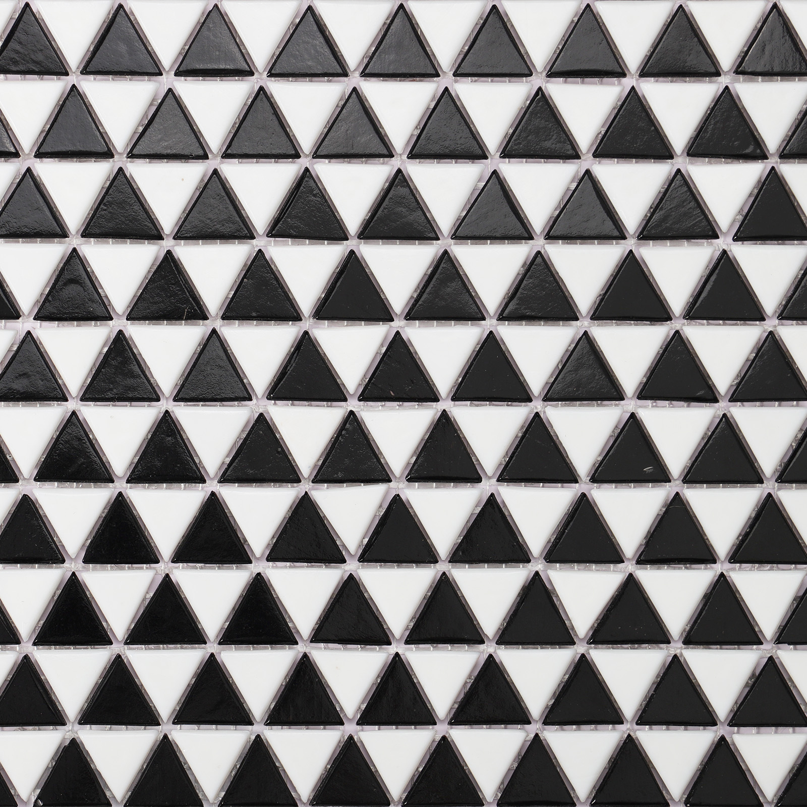 Black and white checkerboard pattern with triangle mosaic tiles.