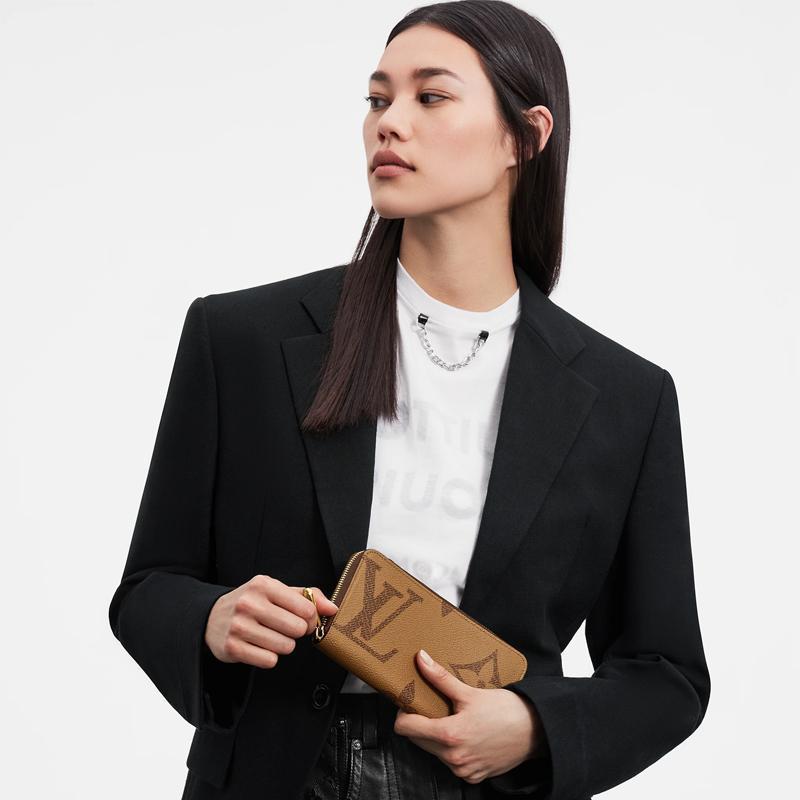 LOUIS VUITTON ジッピー・ウォレット  M69353