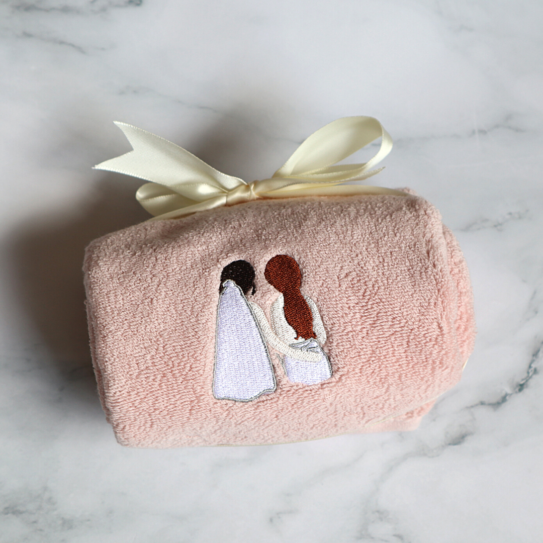 "WFH" Custom Bridesmaids Gift Set With Flask Mug & Towel-Changjiu Chinese Wedding Shop