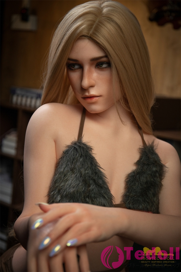 Irontech Doll S38 Flora 163cm誘惑的な抜群な美女セックスラブドール シリコン製人形 Bカップ ノーマル肌